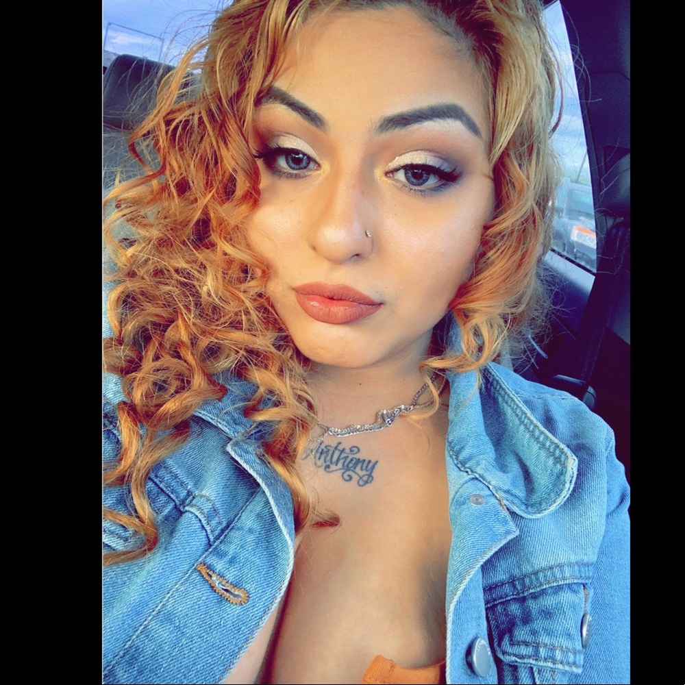 Meet your Posher, Tabitha